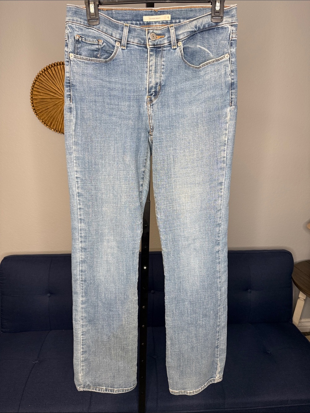 Light Wash Men’s Jeans - Unbranded